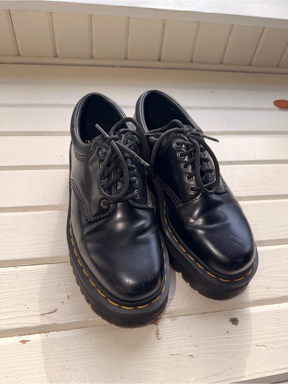 Dr. Martens 8053 QUAD - Women’s
